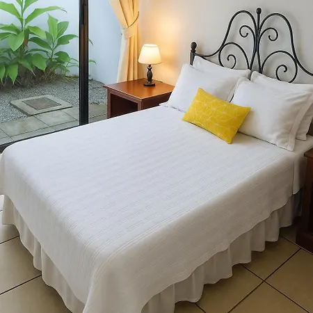 Villa Fontana Nesthost Stays